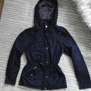 SNOBISH SIZE S NAVY WAIST CINCH RAINCOAT W/HOOD